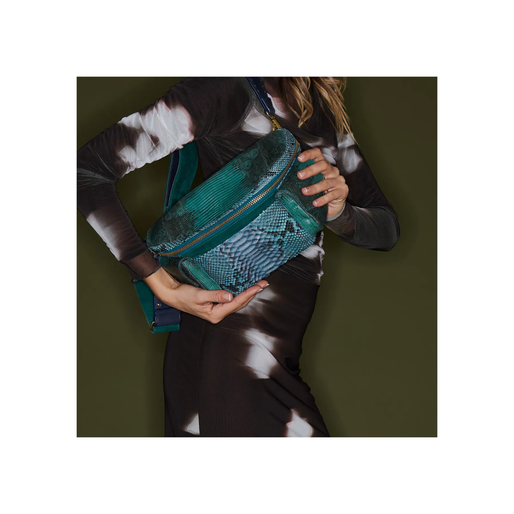 Fashion Claris Virot Jules Bag Blue Lagoon Python