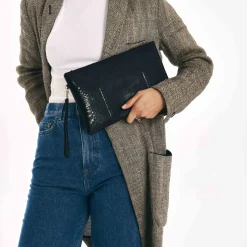 Store Claris Virot Lou Clutch Black Python